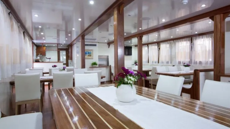 Ms splendid restaurant sunny deck platform etc